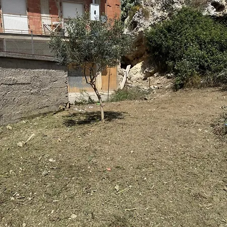 Bella Trinacria Apartman *